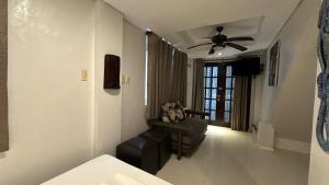 Beach Apartment Studio with Kitchen