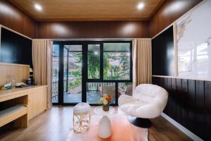 Lan Hạ Bay view homestay