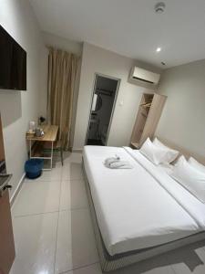 Swing & Pillows - Damansara Jaya