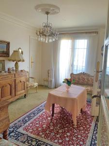 Prestigious Parisian vintage