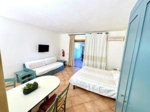 Rotondo Escape with Terrace img16