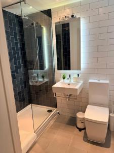 Stunning Premium 2 Bed Flat with Great Views