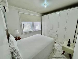 Apartamento confortável a 100 metros da praia de Balneário