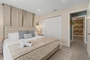 Heated Pool BBQ Spain Villa Near FIU