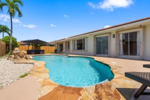 Heated Pool BBQ Spain Villa Near FIU