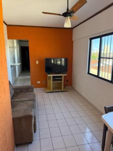 Apartamento à 2 quarteirões da praia