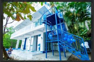 Taguilon Hidden Beach Cove Resort