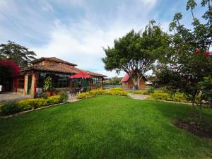 Glamping y Camping El Lago