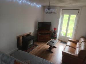 Gite au sein du Parc des Volcans dAuvergne, tous commerces à pied