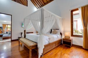 Spacious 3BR Villa Baulinyuan Jimbaran with Pool Table