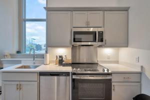 10Unit Cozy Loft w Free Parking Med District