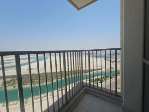 Stylish 1-Bedroom Haven in Reflection Tower B