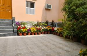 Ratnadeep Palace - Near Kashi Vishwanath Temple & Dashashwamedh Ghat