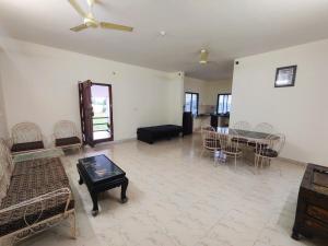 Takshva Farms - Farmstay Villa Near Bangalore