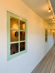 Easy Monday Capsule Hotel Bangkok