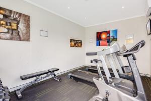 Stylish CBD Escape, Walk to Cafes and Shops!