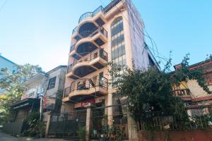 RedDoorz Hostel @ Faes Transient House