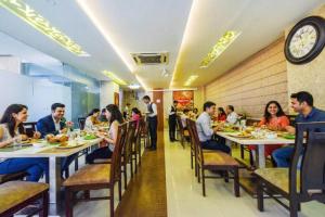 FabHotel Prime Prowell Crown - Nr TCS Deccan Park, Hitech City