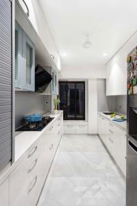 Chic & Comfortable 3BHK Getaway in Andheri West