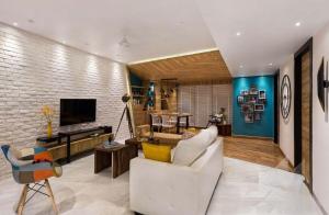 Chic & Comfortable 3BHK Getaway in Andheri West