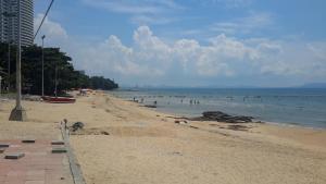 BUTTERFLY GARDEN BOUTIQUE RESIDENCES Apts and villas, A Lifestyle Destination Ex Lg 1-3 bedroom units , Full kitchen, 2 Full bathrooms, Rain shower, Spa bath, FREE BBQ, Free fast fiber optic WIFI, Staff 24-7