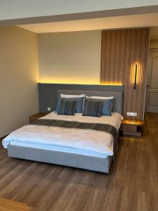 Silver Bay Club House