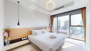 Paramount Hotel Midtown 2BR Flat with City View