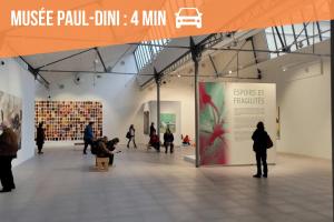 Proche autoroute et parking