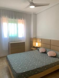 Apartamento con vistas al mar y montaña