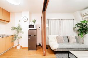 2-min walk to station, Direct access to Shinjuku