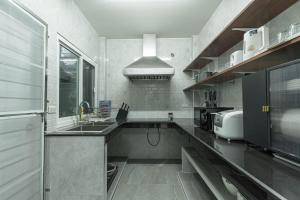 Cozy Nest Ladprao - 3BR Townhome 3min walk from MRT