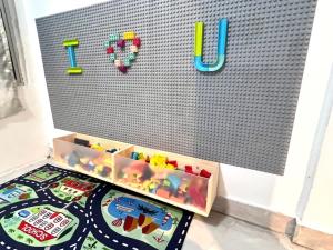 Family House Sunway 4BR Walk to Lagoon Pyramid University