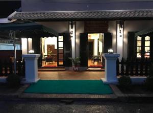 Luang Prabang Villa Ban Pakham Hotel