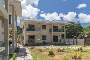 Yvons Tropical Villa