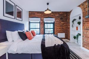 Modern 2-Bed Flat in Central Leeds - Sleeps 6