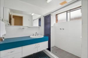 Budget Unrenovated Beachside Resort Style Complex Sandcastles 222