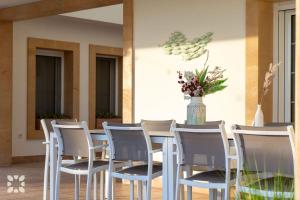 Villa Happy Family by Abahana Villas