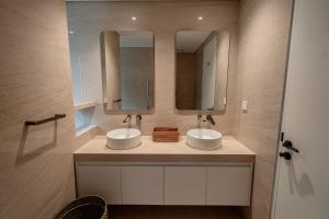 Căn hộ khách sạn 5 sao , View Hồ Tây , đỉnh cao