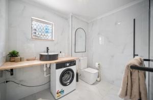 Boutique home in the heart of Surfers Paradise