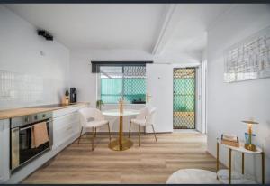 Boutique home in the heart of Surfers Paradise