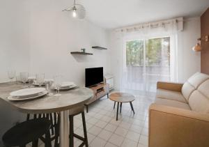 Sports & détente, Piscine, Parking à St Raphaël