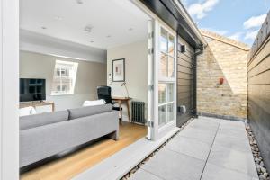 Blueground Waterloo New build terrace LON-124