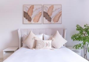 Cozy Studio in Azizi Riviera 61