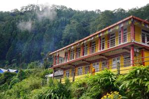 Cholo Ghure Ashi-Sillery Gaon Homestay