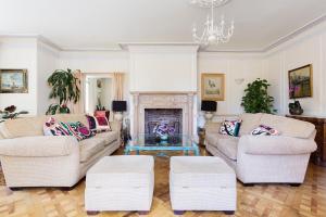 Veeve - The Captain’s House