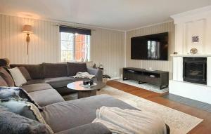 Beautiful Home In Tived With Wifi