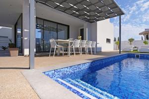 Villa Elizabeth - Pernera Resort Center