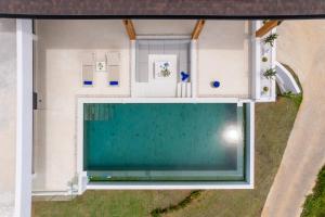 Villa Artelie 4BR Sea & Mountain View - 900m Silver Beach