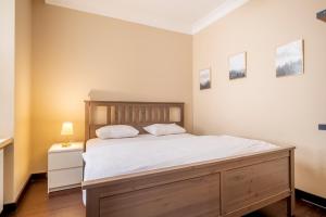 Central 3-Bedroom and 2-Bathroom Flat in the Historical Building