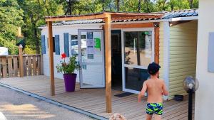 Camping Tikayan les Rives du Lac de Sainte Croix - Maeva